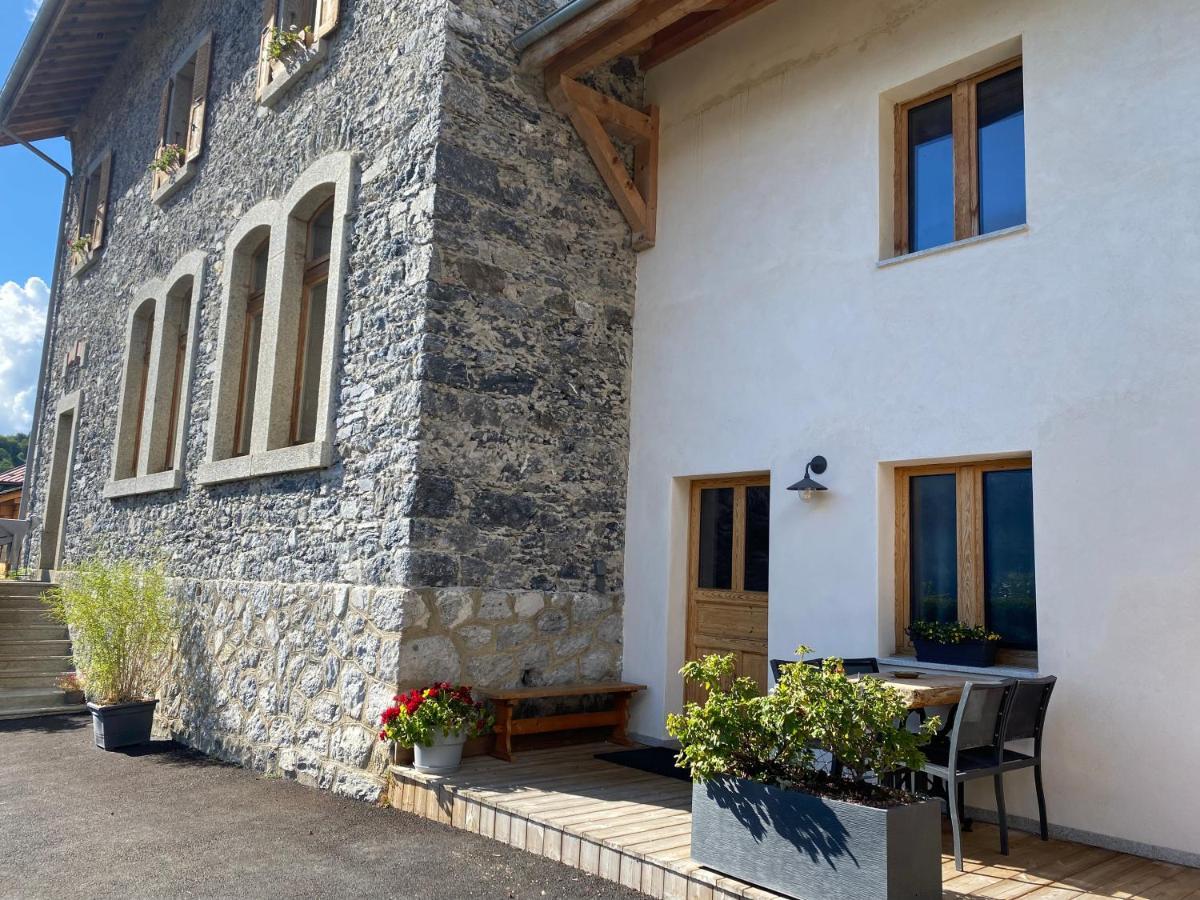 Ancienne Ecole Du Mont Apartment Серво Екстериор снимка